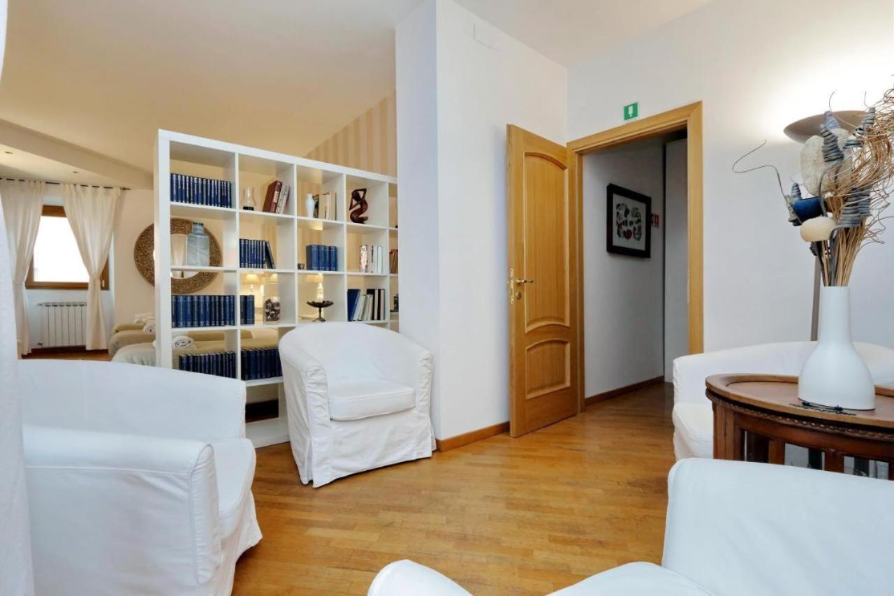 Bella Trastevere Villa Roma Esterno foto
